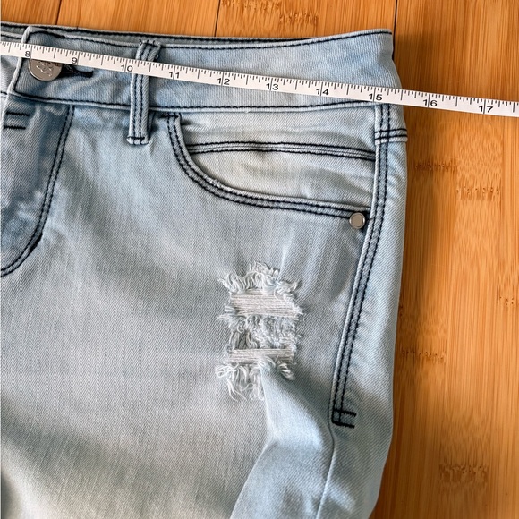 🩵 BEBE Skinny Distressed Jeans 🩵 - Picture 7 of 9